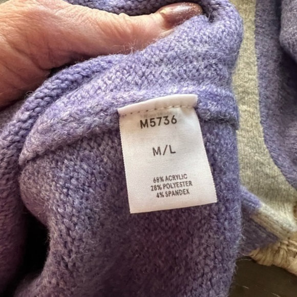 Kerisma Soft Color Block High Neck Sweater - Picture 9 of 13